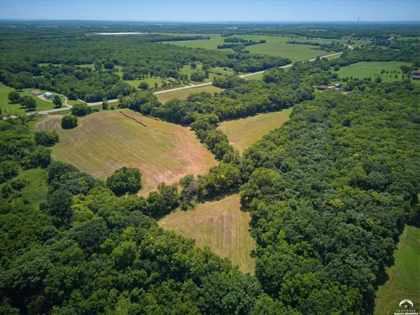 1895 E 600 RD, Lecompton, KS 66050