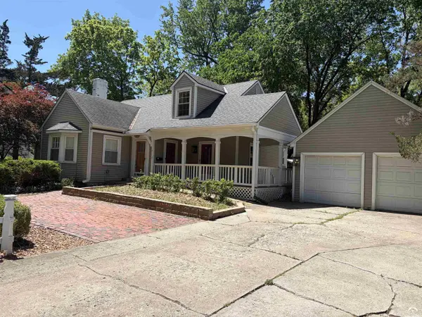 2115 Massachusetts ST, Lawrence, KS 66046
