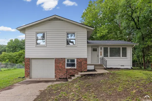 618 Saratoga PL, Lawrence, KS 66046