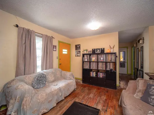 1338 Brook ST, Lawrence, KS 66044