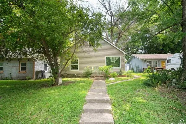 1338 Brook ST, Lawrence, KS 66044