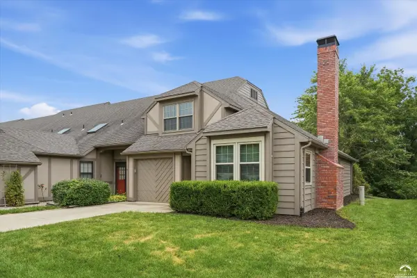 3411 Seminole DR, Lawrence, KS 66047
