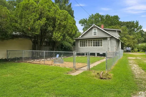 1809 Mississippi ST, Lawrence, KS 66044