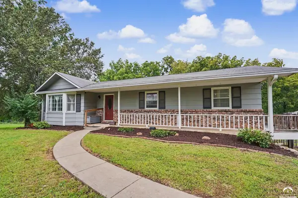 1548 N 1000 RD, Lawrence, KS 66046