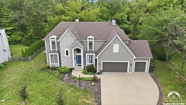1325 Inverness DR, Lawrence, KS 66049
