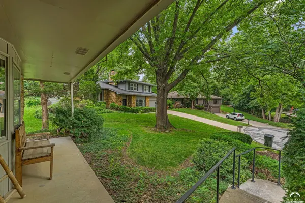 3430 Camelback PL, Lawrence, KS 66047