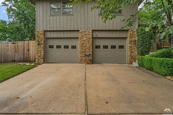 3430 Camelback PL, Lawrence, KS 66047