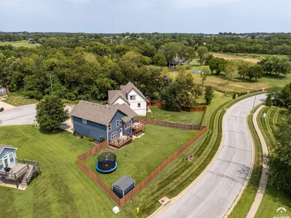 16631 Ruby CT, Basehor, KS 66007