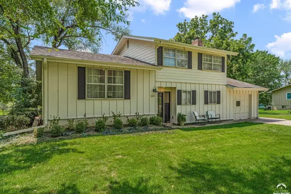 1111 N 1712 RD, Lawrence, KS 66049