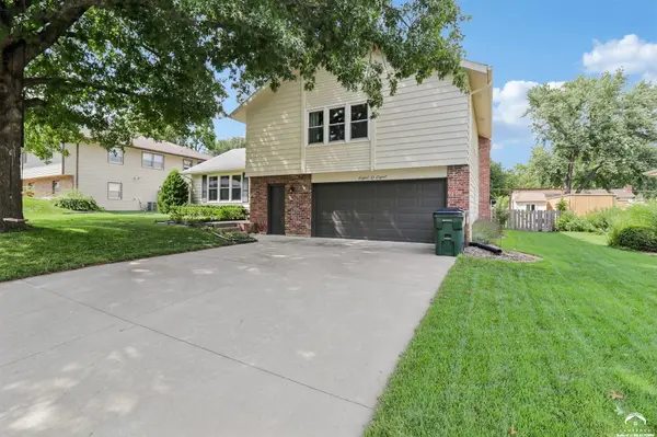808 W 27th TER, Lawrence, KS 66046
