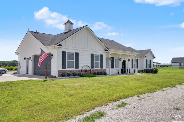 676 E 1375 RD, Lawrence, KS 66046