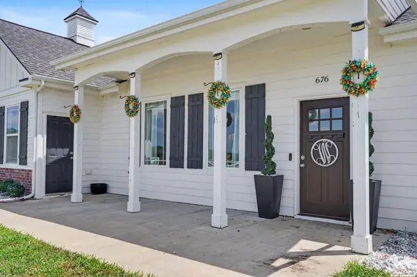 676 E 1375 RD, Lawrence, KS 66046