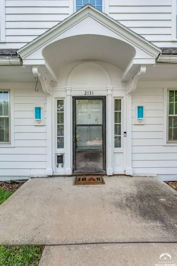 2131 Massachusetts ST, Lawrence, KS 66046