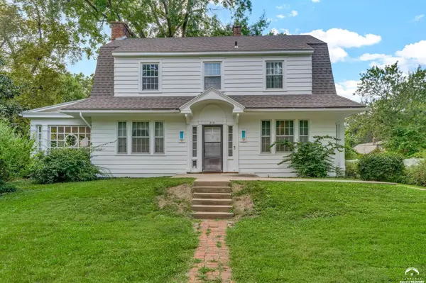 2131 Massachusetts ST, Lawrence, KS 66046