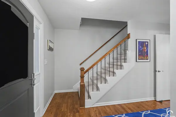 3200 Longhorn DR, Lawrence, KS 66049