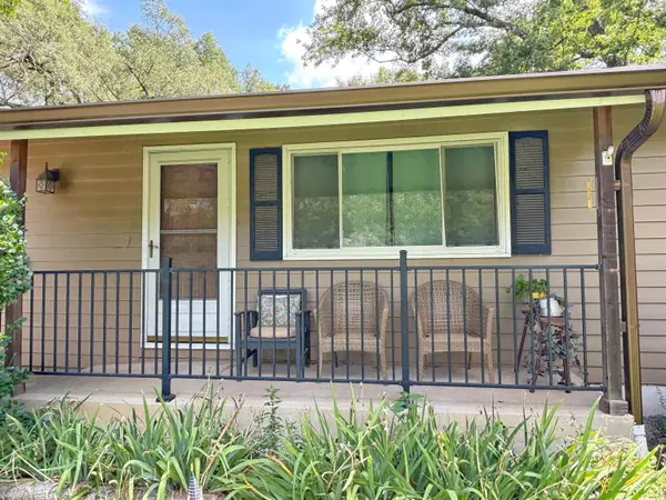938 Lawrence AVE, Lawrence, KS 66049