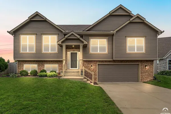3811 Daylily CT, Lawrence, KS 66049