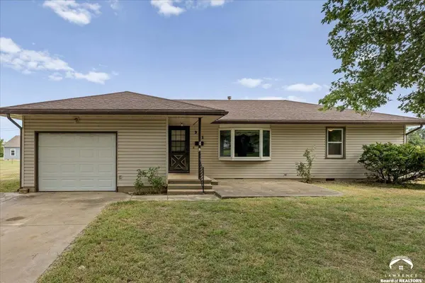 321 Kaw AVE, Garnett, KS 66032