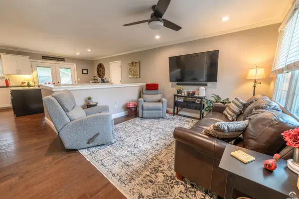 1322 Tall Grass CT, Eudora, KS 66025