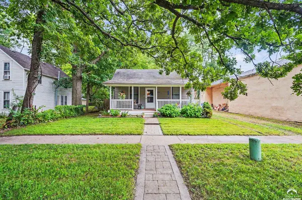 704 Locust ST, Lawrence, KS 66044