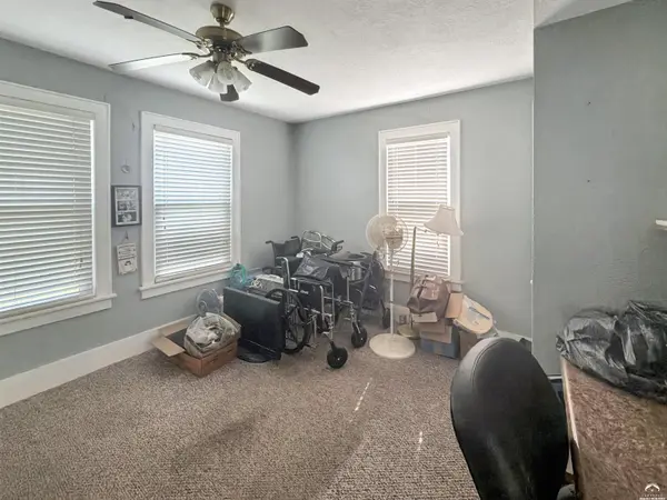 109 N 10th ST, Atchison, KS 66002