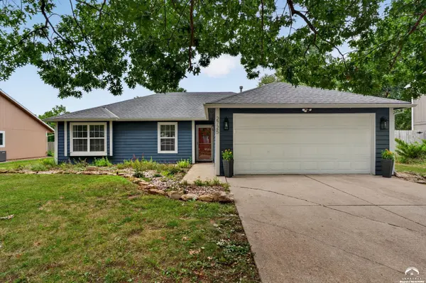 2725 Bishop ST, Lawrence, KS 66046