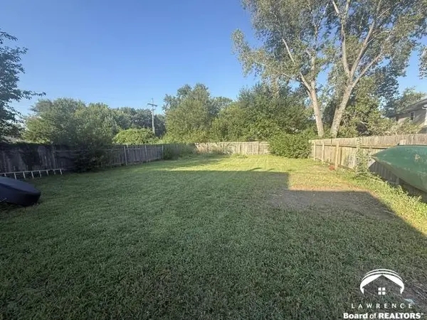 2606 Winterbrook DR, Lawrence, KS 66047