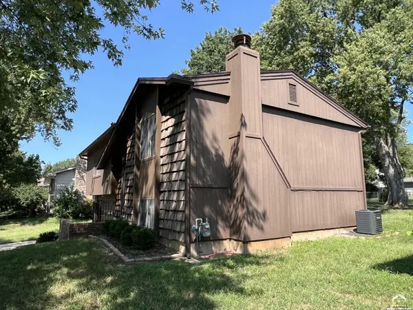 1200 Randall RD, Lawrence, KS 66049