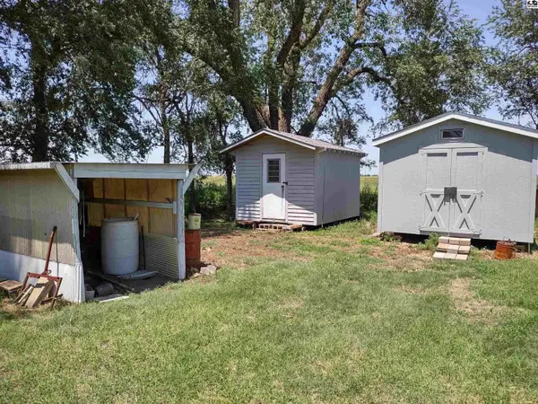 403 N Main St, Iuka, KS 67066