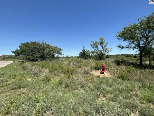 0000 E Snokomo Rd, Hutchinson, KS 67502