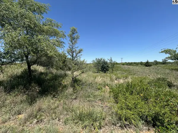 0000 E Snokomo Rd, Hutchinson, KS 67502