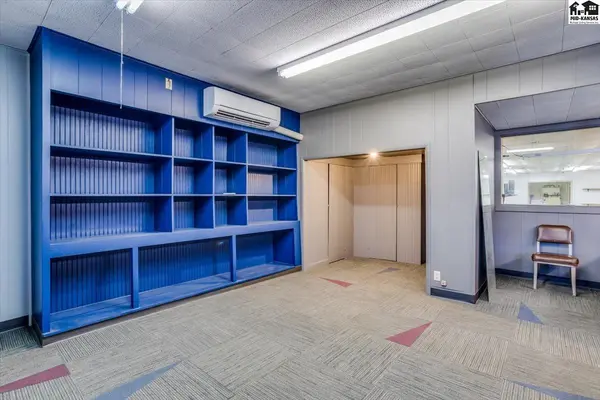 214 S Main St, Mcpherson, KS 67460