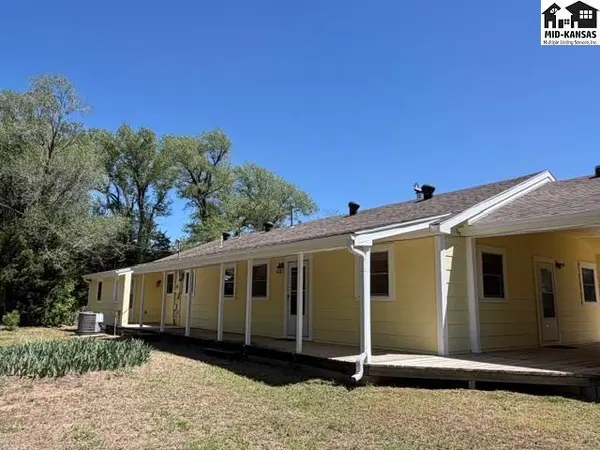 5517 E 17th Ave, Hutchinson, KS 67501