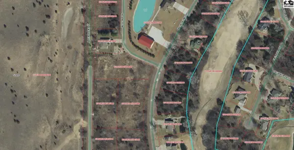 000 W Snokomo Rd, Hutchinson, KS 67502