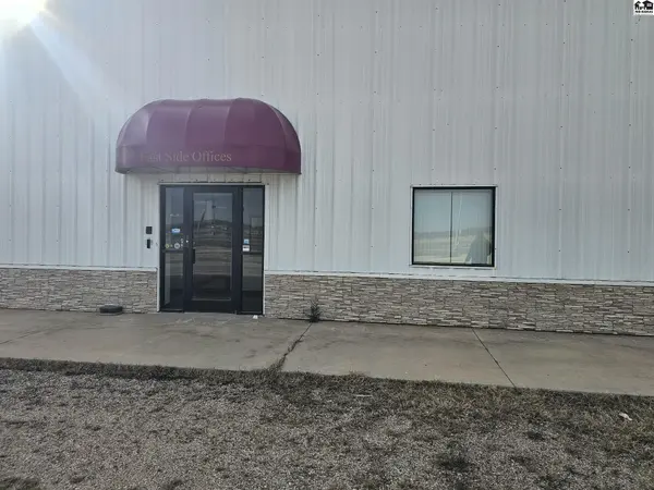2611 E 17th Ave, Hutchinson, KS 67501