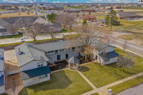1701 E 24th Ave, Hutchinson, KS 67502