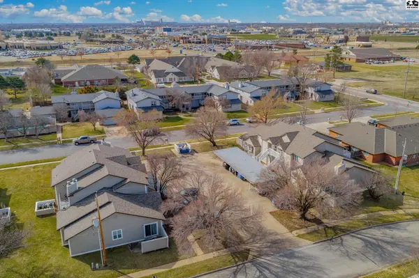 1710 E 24th Ave, Hutchinson, KS 67502