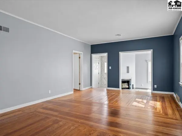307 Champa St, Pratt, KS 67124