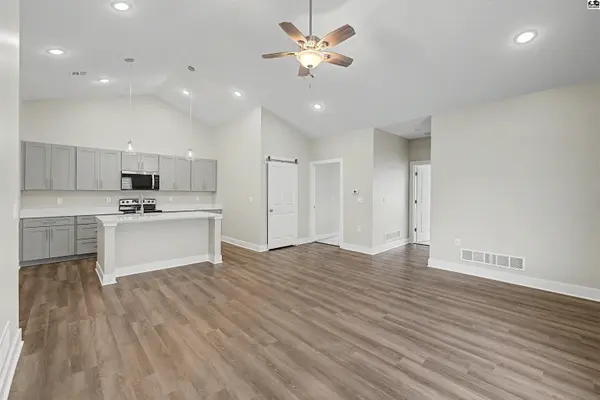 2716 Amelia Ln, Salina, KS 67401