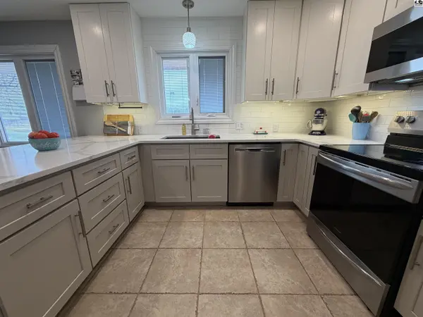 315 E Forest Ave, South Hutchinson, KS 67505