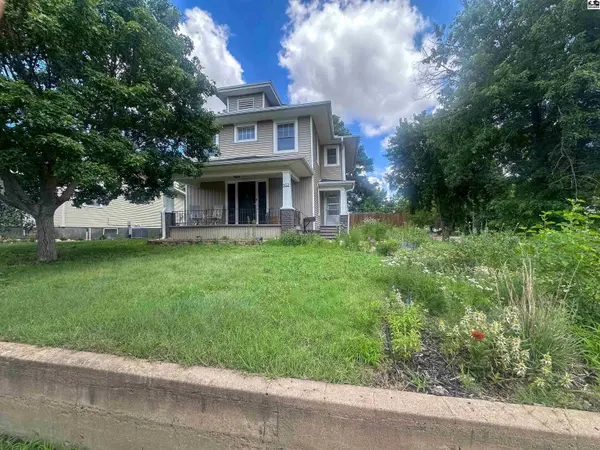 502 N Jackson St, Pratt, KS 67124