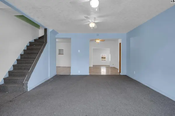 124 W Ruth St, Moundridge, KS 67107