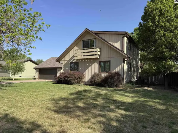 1008 W 13th St, Larned, KS 67550
