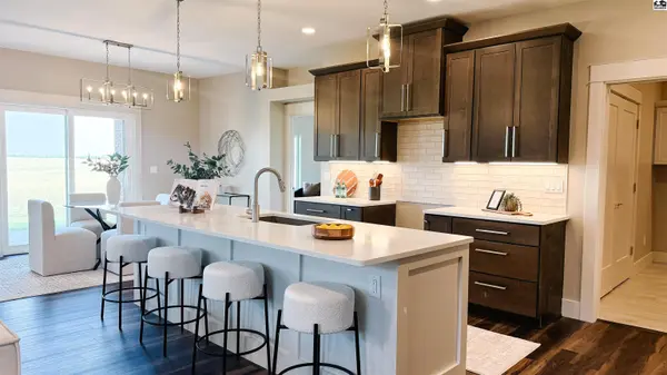917 Veranda Cir, Mcpherson, KS 67460