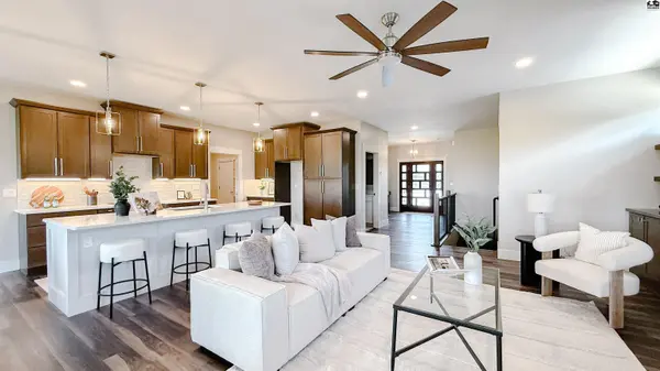 917 Veranda Cir, Mcpherson, KS 67460