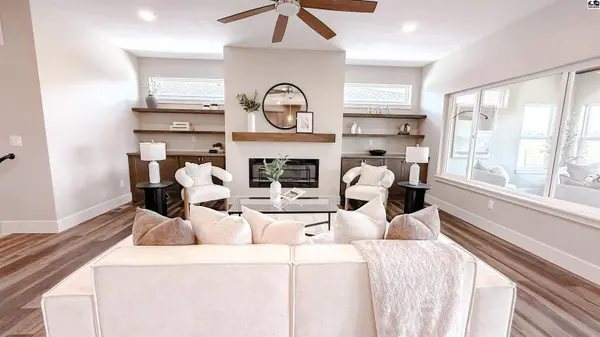 917 Veranda Cir, Mcpherson, KS 67460