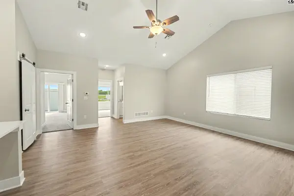2725 Amelia Ln, Salina, KS 67401