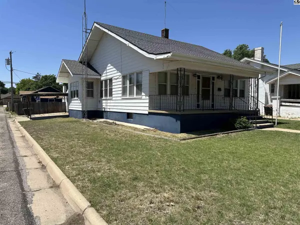 401 Stout, Pratt, KS 67124