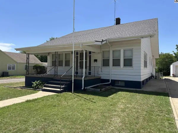 401 Stout, Pratt, KS 67124