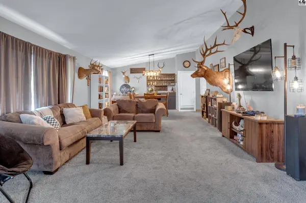 701 W Main St, Arlington, KS 67514